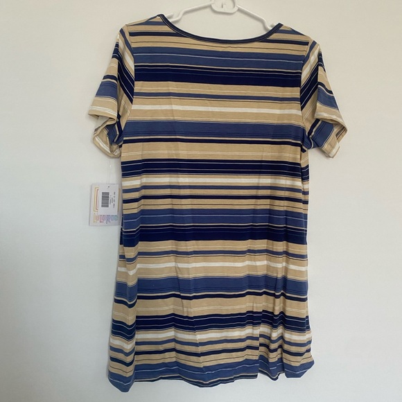 LuLaRoe Classic Tee - Picture 4 of 4